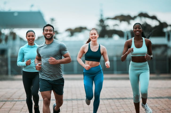 friends-running